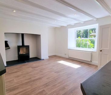 3 bedroom semi-detached house to rent - Photo 5