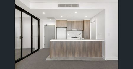 TWO BEDROOMS + MEDIA ROOM – PANORAMIC VIEWS OF BOTANY BAY! - Photo 3