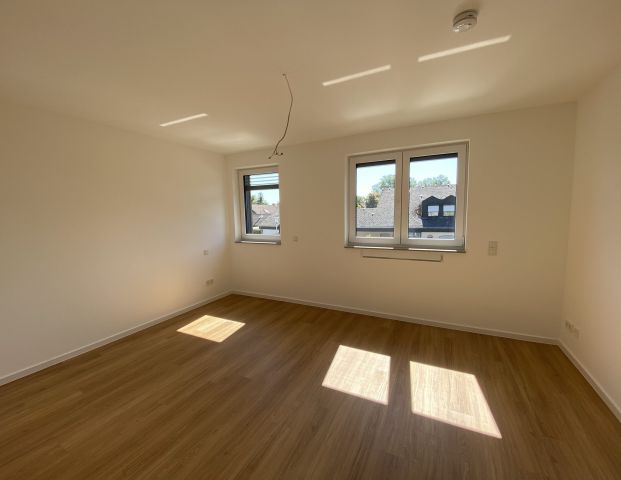 Tawern - Rollstuhlgerechte Neubauwohnung in ruhiger Lage! - Foto 1