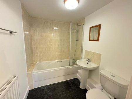 1 bedroom flat to rent - Photo 4