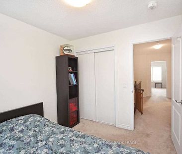 For Lease - 390 Wheat Boom Drive, Oakville, Ontario - Photo 4
