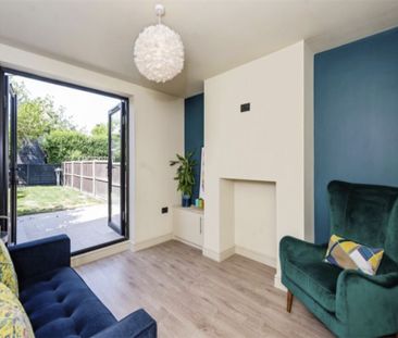 2 Bedroom Terraced To Let - Photo 2