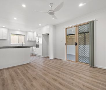 Beautifully presented garden villa with water included - Photo 4