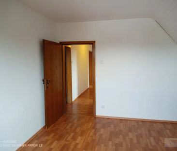 Schöne moderne 4 Zimmerwohnung im 3 Familienhaus in guter Lage, Gar... - Photo 1