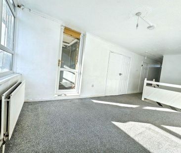 2 bed apartment to rent in NE37 - Photo 2