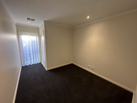 Unit 2 / 52 Mason Street, SHEPPARTON VIC 3630 - Photo 4