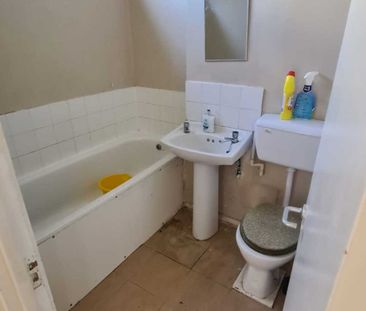 Carlton Grove, Peckham - Photo 3