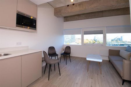 1 bedroom apartment to rent - Photo 2