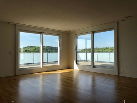 Helle 3-Zimmer-Dachwohnung mit Balkon und Minergie-Zertifikat in Biel - Photo 2
