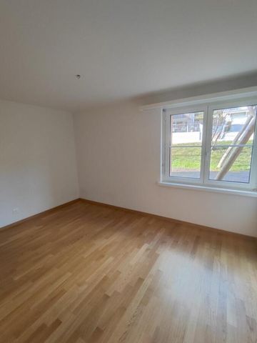 Moderne, familienfreundliche 4.5-Zimmerwohnung - Photo 4