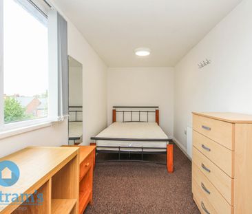 5 bed Semi-Detached House for Rent - Photo 6