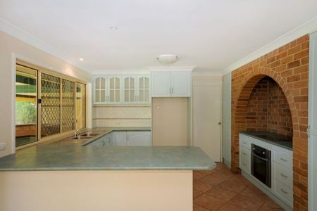 30 Harvey St Mount Lofty - Photo 2