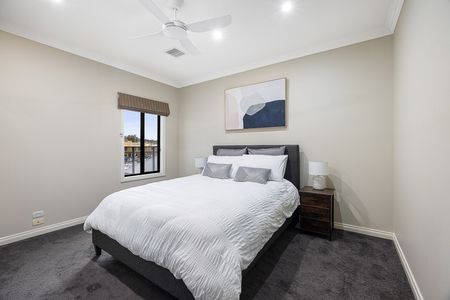 Executive Furnished Central Home - Photo 3