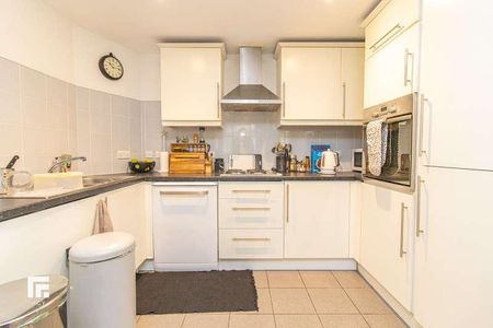 Golate Court, Cardiff City Centre, CF10 - Photo 4