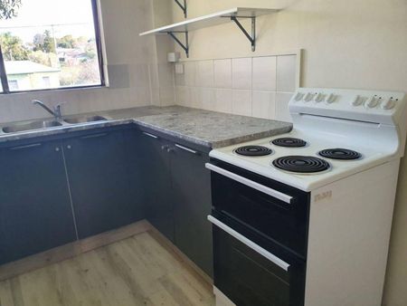 TWO (2X) BEDROOM UNIT WITH SUNNY NORTHERN BALCONY AND ALL FULLY SELF CONTAINED - Photo 5