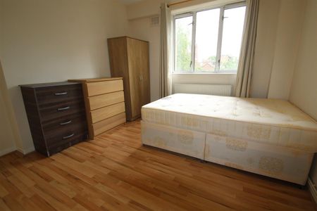 Ansell House, Mile End Road - Photo 5