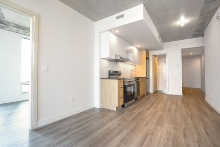 From bold architecture to sweeping skyline views, Skyla is where downtown Montréal living reaches its peak — in style - Photo 5