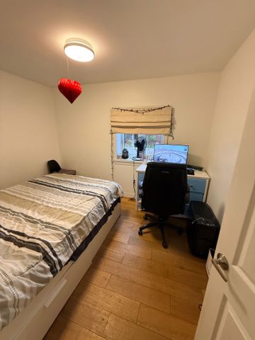 For Lease - 81 Burlingame Road, Toronto, Ontario - Photo 2