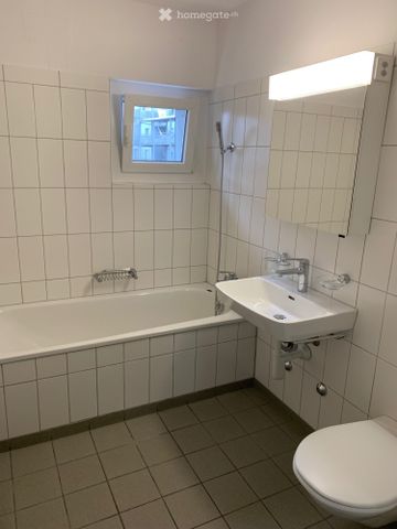 Grosszügige 2.5-Zimmerwohnung mit Balkon - Foto 3
