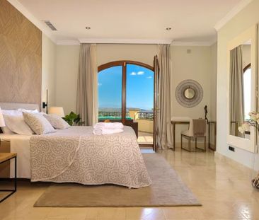 8 bedroom luxury Villa for rent in Sotogrande, Andalusia - Photo 1