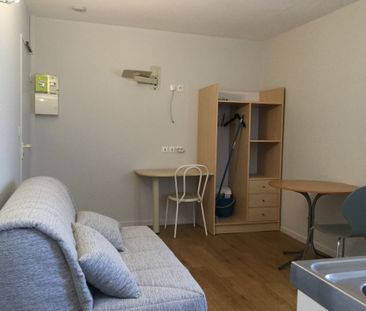 Location Appartement 1 pièce 16m² CHASSENEUIL DU POITOU 86360 - Photo 1