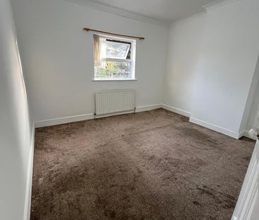 3 Bed Terraced House, Spencer Road, LU3 - Photo 1