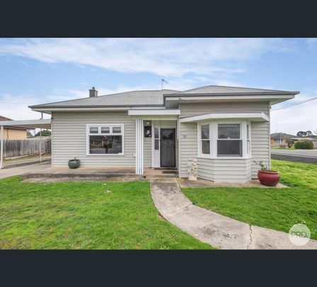 33 Clifton Street, Delacombe, Vic 3356 - Photo 1