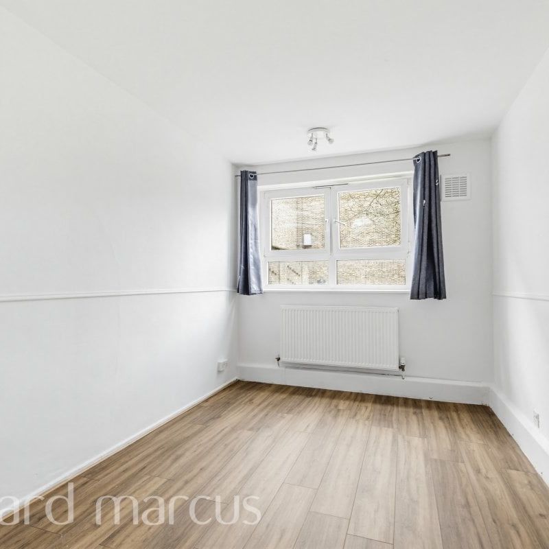 Mere Close - Photo 1