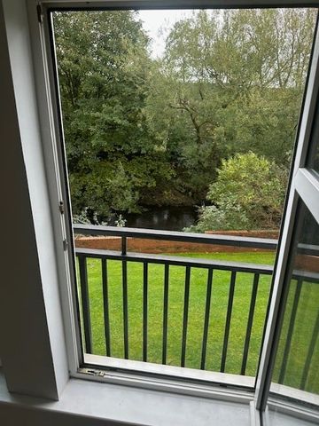 3 Bed Flat, Pleasance Street, G43 - Photo 2