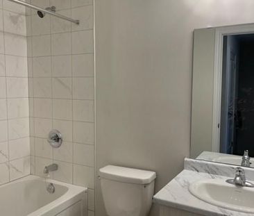 For Lease - 6 Mockingbird Lane, Hamilton, Ontario - Photo 5