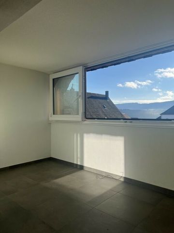 Grand logement de 6.5pcs à louer à Courtedoux ! 1er loyer net offert ! - Photo 2