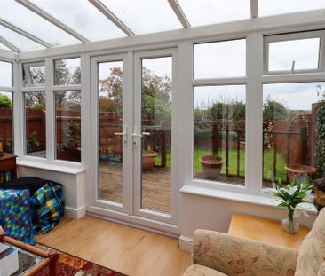 3 bedroom end of terrace house to rent - Photo 3