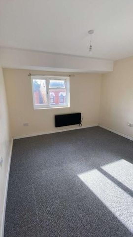 Razia Apartments, Fulham Road, Sparkhill, Birmingham, B11 - Photo 4