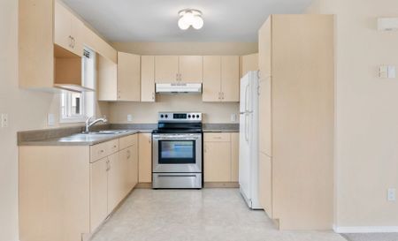 33 Fourth Avenue, Blumenort, MB - Photo 5