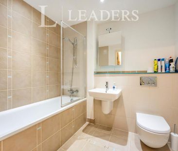 2 bedroom flat to rent - Photo 6