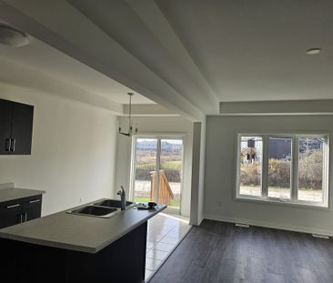 For Lease - 29 Whelan Court, Thorold, Ontario - Photo 4