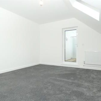Gladstone House, Gladstone Road, Whitstable, CT5 1FU, Kent - Photo 4
