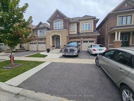 For Lease - 30 Bucksaw Street, Brampton, Ontario - Photo 2