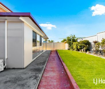 Spacious Home in Great Location! - Photo 3