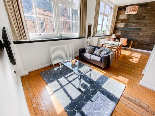 1 Bed Flat, Mcdonald Road, EH7 - Photo 1