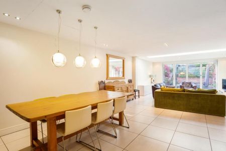 4 bedroom terraced house to rent - Photo 2