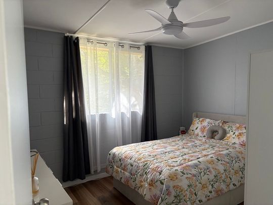 Roomy One Bedroom Unit Close to Town. - Photo 1