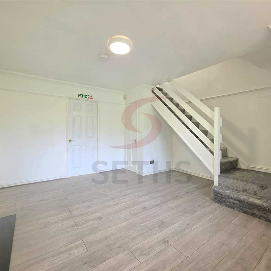 Sharpley Drive, LE4, Leicester - Photo 1
