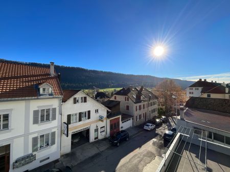 Bel appartement lumineux de 3 pièces avec balcon et ascenseur - Photo 3