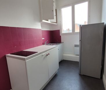 Location appartement T3 en Hyper Centre Ville au pied de la Cathédrale - Photo 3