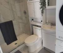 Fully Furnished Studio 1 washroom for rent available April 1 - Photo 4