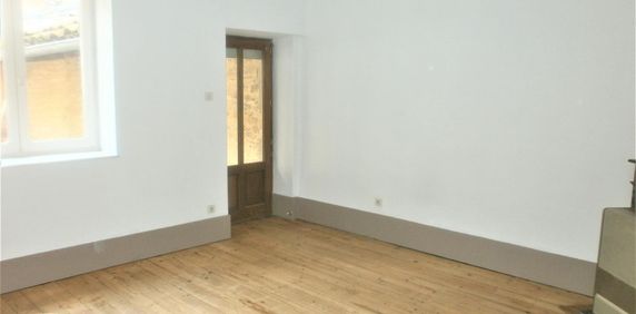 Location Appartement 1 pièce 25m² TOURNUS 71700 - Photo 2