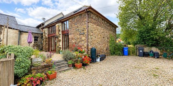 2 bedroom semi-detached house to rent - Photo 3