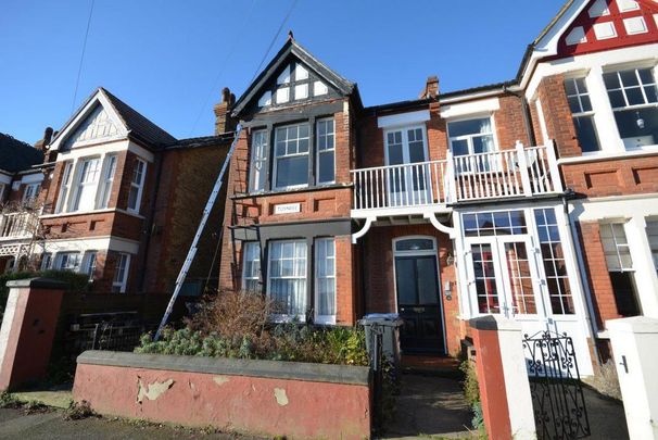 2 bedroom flat to rent - Photo 1