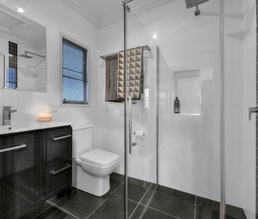 4 White Street, Everton Park QLD 4053 - House For Rent | Domain - Photo 5